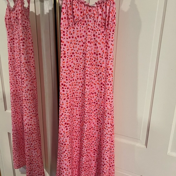 New with tags-Floral vacation midi dress - Picture 6 of 8